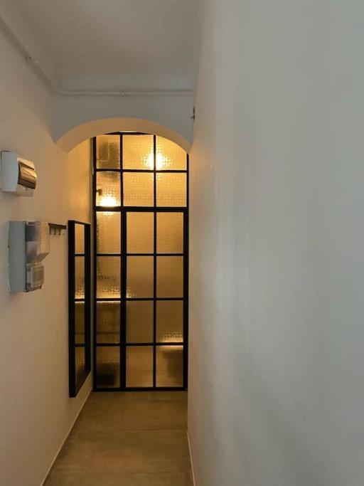 Charming Apartment In The Heart Of Gellert Area., Budapest